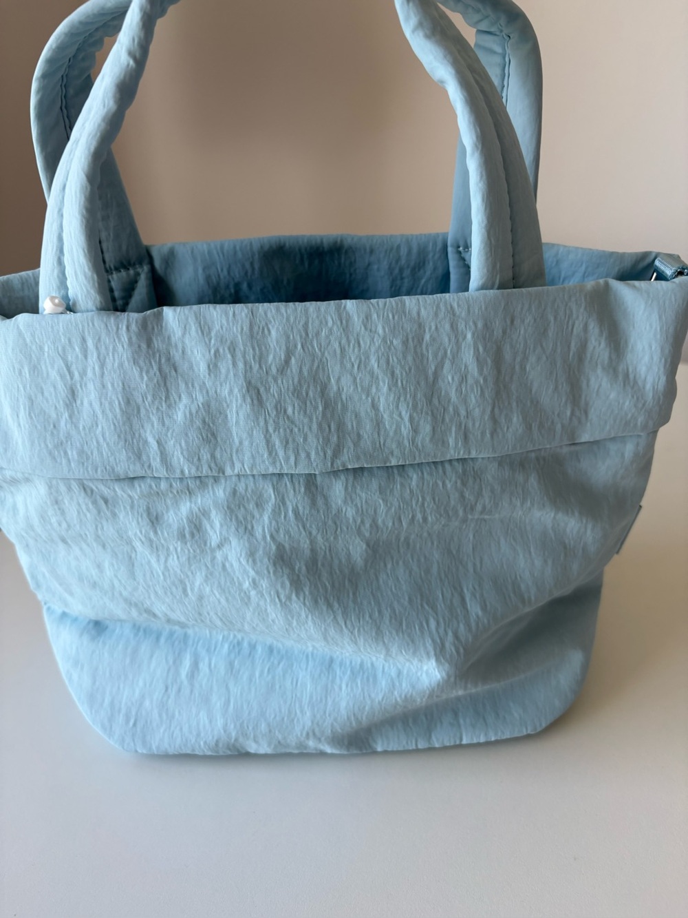 Lululemon Small Tote Bag - Foam Cloud/Silver NWT - Picture 8 of 10